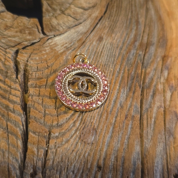 Euc chanel pull charm pink - Picture 1 of 3